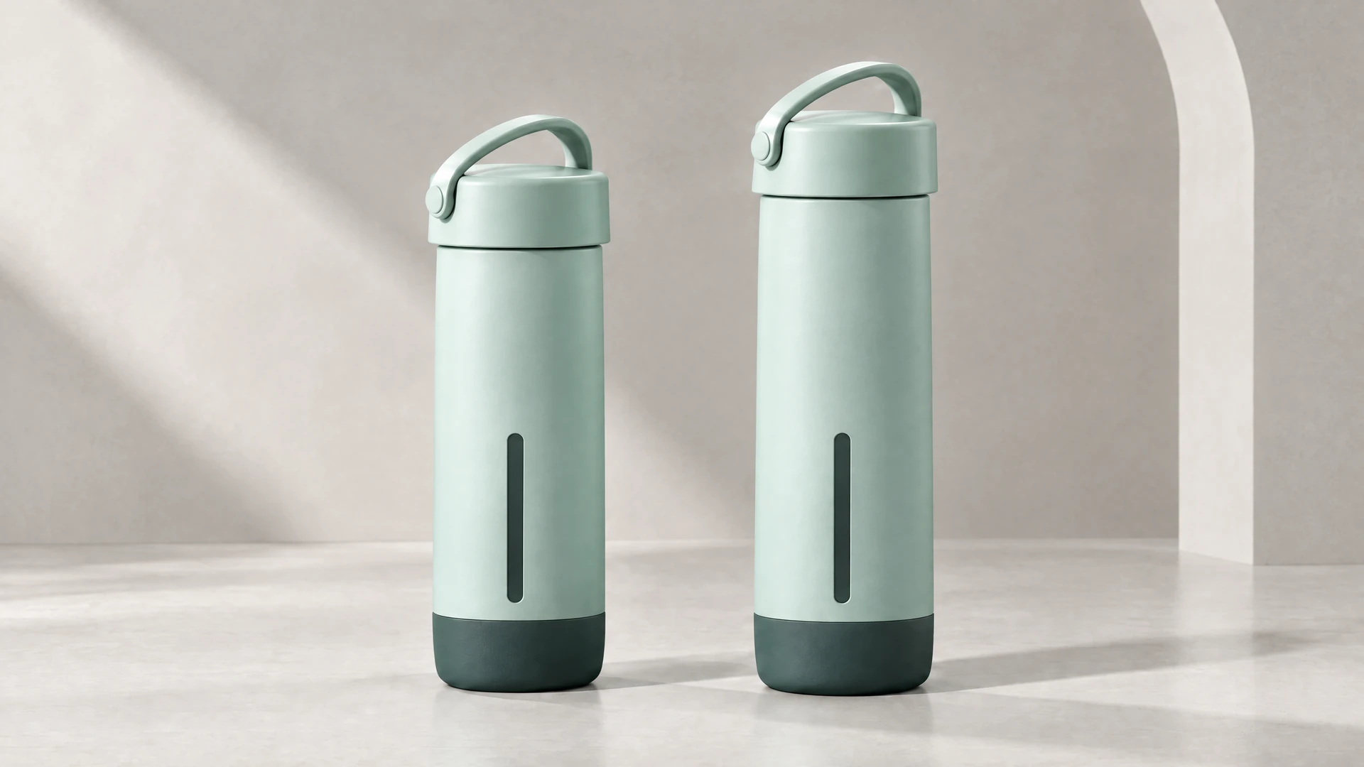 Illustrative Standard 1.0 L and XL 2.0 L form comparison, not final dimensions.